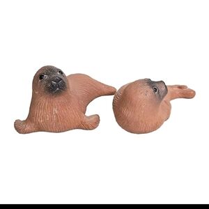 2 Eduardo Vega Terracotta Seal Pups Decorative Figurine,  Galapagos  Seals